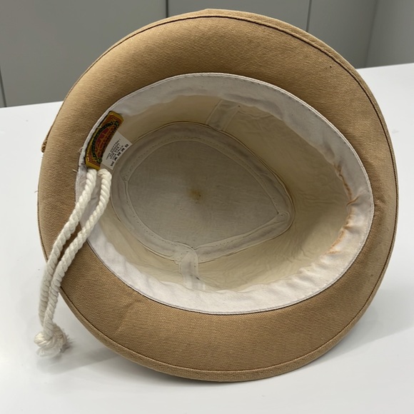 Scala hat - Picture 3 of 4